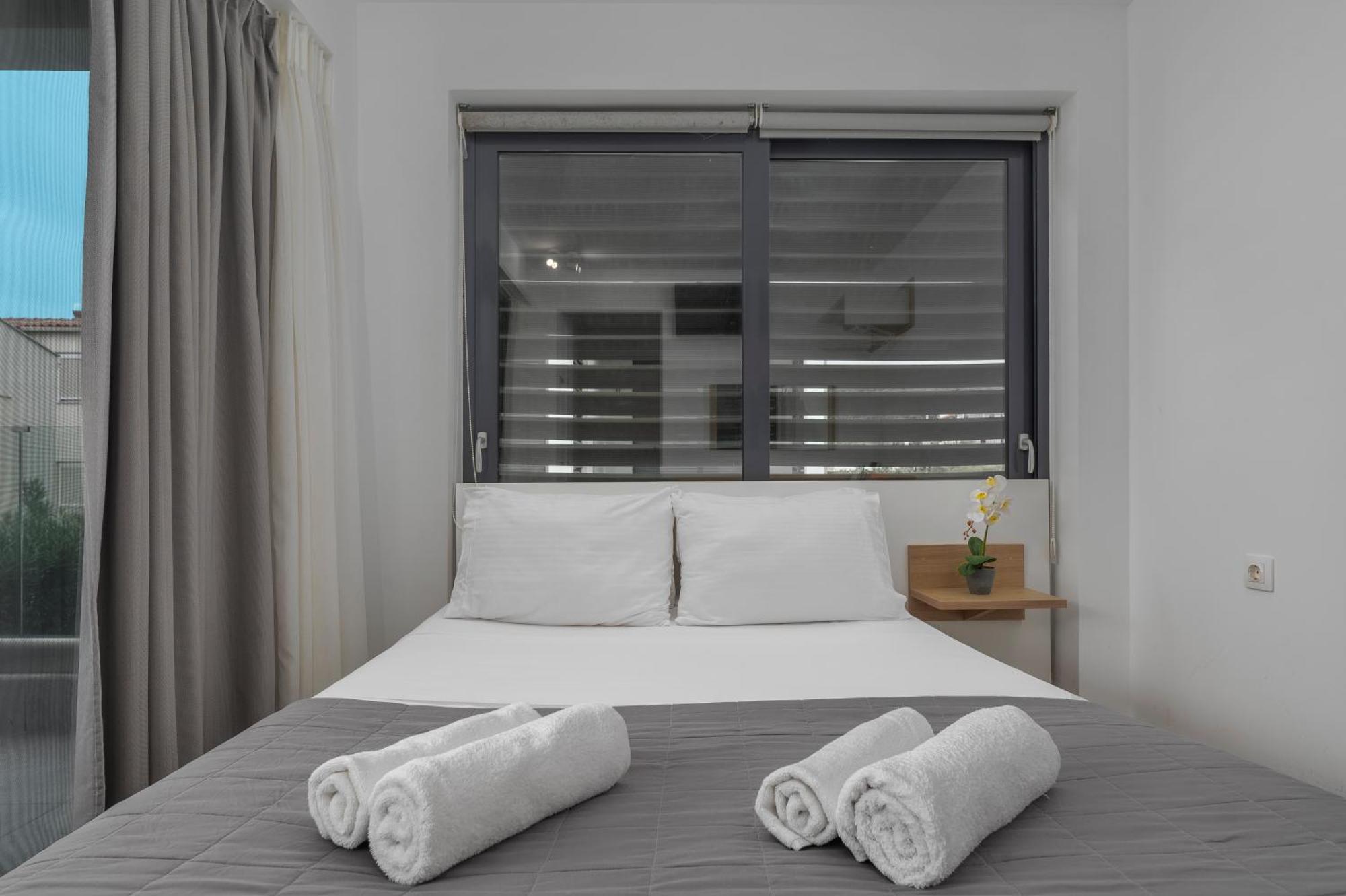 Cavo Blue Coastal Living Apartman Políhrono Kültér fotó